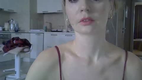 Zarina Swift online show from February 2026 06:22:01 AM