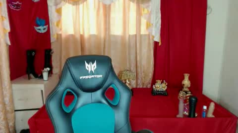 Zarry Zey online show from November 2025 03:30:02 AM