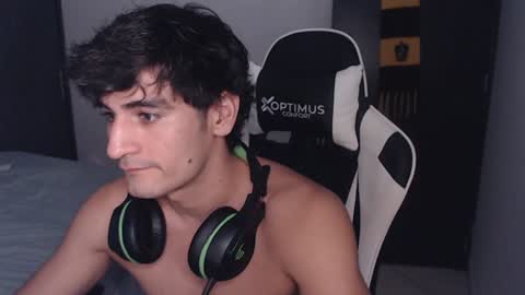 Snapshot of zarthurboy chatting on December 2024 05:31:01 AM Arthur online show from December 2024 05:31:01 AM