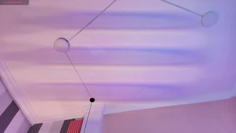 zatinmartin online show from December 2025 08:02:01 PM