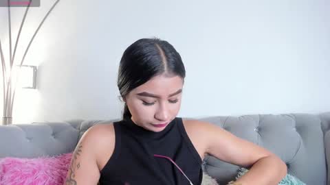  Zayda  online show from January 2025 07:02:02 PM