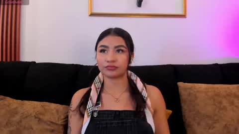  Zayda  online show from October 2025 07:33:02 PM