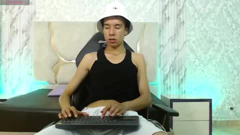 zayn_tay online show from January 2026 07:26:02 PM