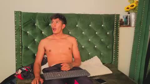 zaynmoretti online show from June 2026 04:51:02 PM