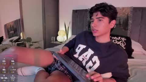 Hii im Zay.                 I save money for education. PVT Open. online show from November 2025 06:46:01 AM