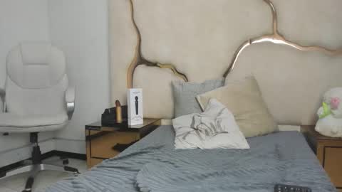 Snapshot of zayrastorm chatting on April 2026 01:58:02 PM Zayra online show from April 2026 01:58:02 PM