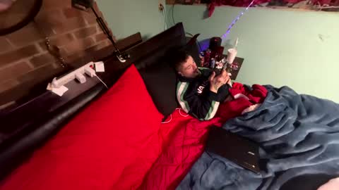 zbud1992 online show from February 2025 10:39:02 AM