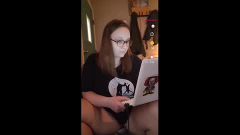 Snapshot of ze_turtle_master chatting on December 2024 10:24:02 PM ze_turtle_master online show from December 2024 10:24:02 PM