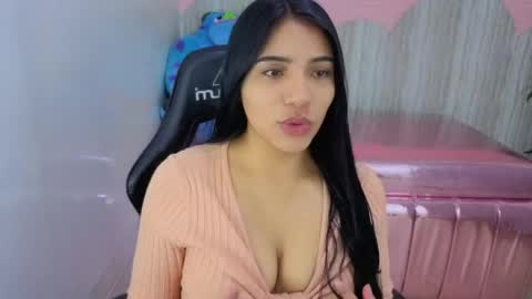 Snapshot of zedin02_a chatting on April 2026 09:10:02 PM Zedin online show from April 2026 09:10:02 PM