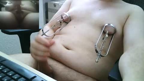 zeigfreudig_ online show from June 2026 07:03:02 AM