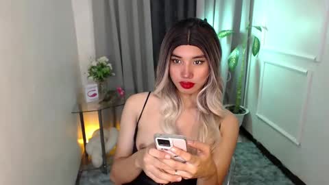 Snapshot of zelainalovetocum chatting on January 2025 03:38:01 AM zelainalovetocum online show from January 2025 03:38:01 AM