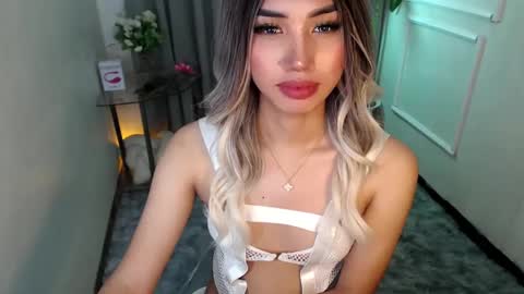Snapshot of zelainalovetocum chatting on February 2025 09:00:02 AM zelainalovetocum online show from February 2025 09:00:02 AM