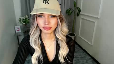 Snapshot of zelainalovetocum chatting on February 2025 07:47:02 AM zelainalovetocum online show from February 2025 07:47:02 AM