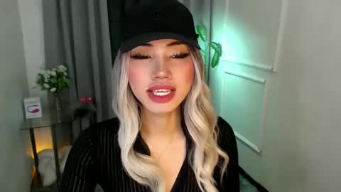 Snapshot of zelainalovetocum chatting on February 2025 01:03:01 AM zelainalovetocum online show from February 2025 01:03:01 AM