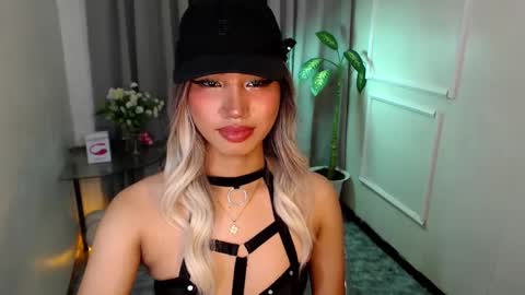 Snapshot of zelainalovetocum chatting on February 2025 07:03:02 PM zelainalovetocum online show from February 2025 07:03:02 PM