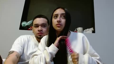 Zelda And Kuro online show from November 2025 06:08:01 AM