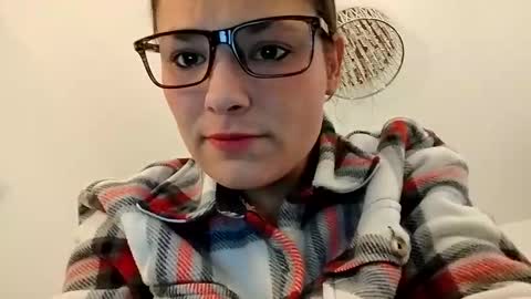 Snapshot of zellelajay2009 chatting on February 2025 07:54:02 PM KENDAL Kaylee online show from February 2025 07:54:02 PM