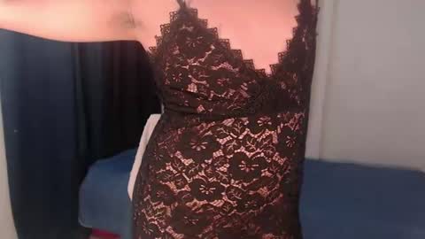 Snapshot of zemi_max chatting on June 2026 06:04:02 AM zemi_max online show from June 2026 06:04:02 AM