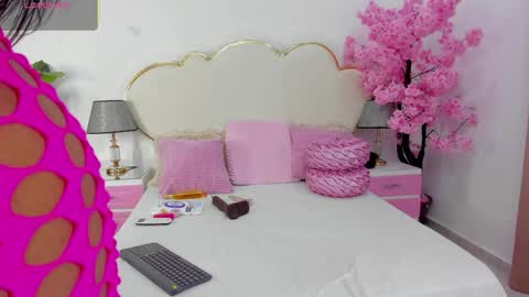 Snapshot of zendayarosse chatting on April 2026 09:49:02 PM zendayarosse online show from April 2026 09:49:02 PM