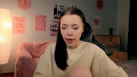 Lara online show from February 2026 07:37:02 PM