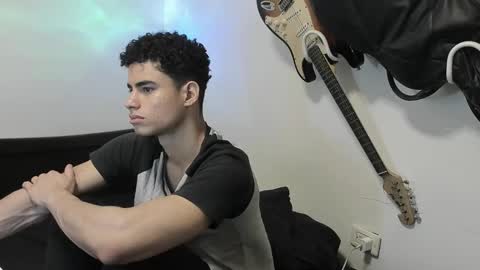 Snapshot of zenhzu chatting on December 2024 09:12:01 PM zenzhu online show from December 2024 09:12:01 PM