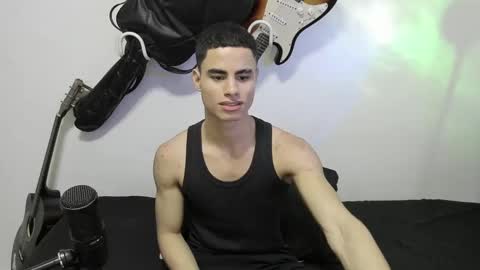 Snapshot of zenhzu chatting on December 2024 08:45:01 PM zenzhu online show from December 2024 08:45:01 PM