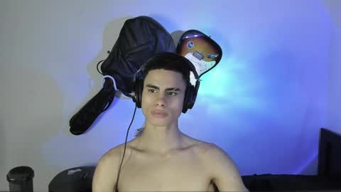 Snapshot of zenhzu chatting on December 2024 12:44:02 AM zenzhu online show from December 2024 12:44:02 AM