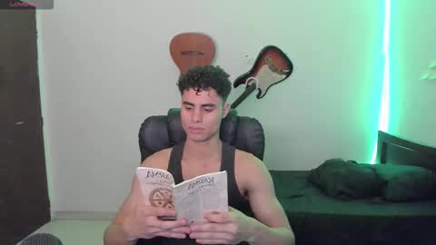 Snapshot of zenhzu chatting on September 2025 10:20:02 PM zenzhu online show from September 2025 10:20:02 PM