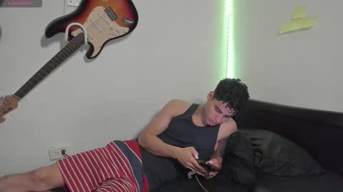 Snapshot of zenhzu chatting on September 2025 01:57:02 PM zenzhu online show from September 2025 01:57:02 PM