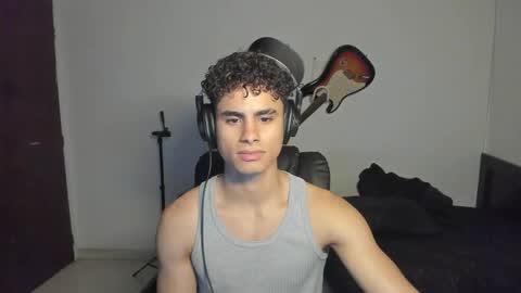 Snapshot of zenhzu chatting on October 2025 01:28:01 AM zenzhu online show from October 2025 01:28:01 AM