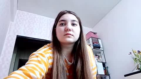 Snapshot of zeniabrossoit chatting on March 2026 07:25:02 AM zeniabrossoit online show from March 2026 07:25:02 AM