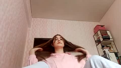 Snapshot of zeniabrossoit chatting on March 2026 05:24:02 AM zeniabrossoit online show from March 2026 05:24:02 AM