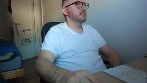 Snapshot of zenlem chatting on June 2026 05:42:01 AM zenlem online show from June 2026 05:42:01 AM
