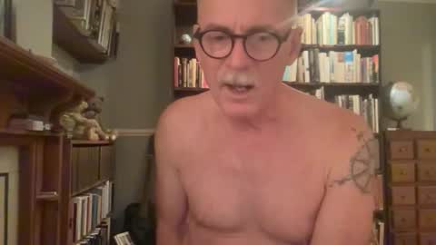 Snapshot of zephr1 chatting on December 2025 09:43:01 PM zephr1 online show from December 2025 09:43:01 PM