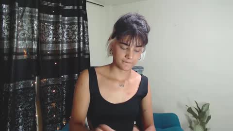 Snapshot of zero__o chatting on February 2025 02:01:02 AM ZERO online show from February 2025 02:01:02 AM