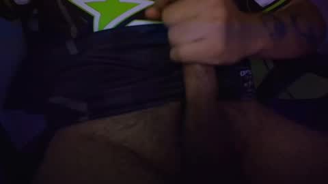 Snapshot of zerotwo5 chatting on January 2026 01:53:02 AM zerotwo5 online show from January 2026 01:53:02 AM