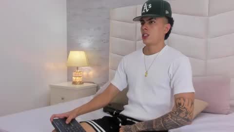 Sebas online show from October 2025 03:59:01 AM