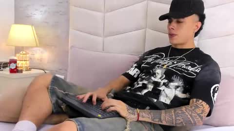 Sebas online show from October 2025 04:22:02 AM