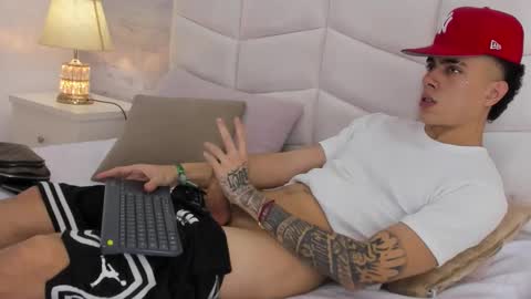 Sebas online show from October 2025 04:57:02 AM