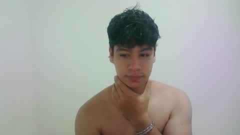 Snapshot of zeus_183 chatting on March 2026 07:01:02 AM zeus_183 online show from March 2026 07:01:02 AM