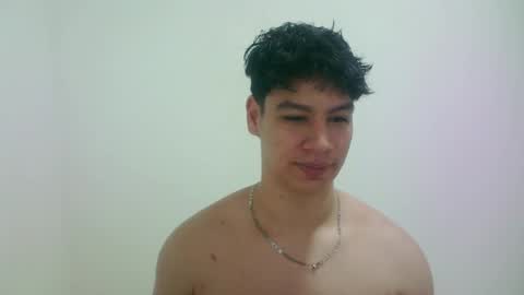 Snapshot of zeus_183 chatting on April 2026 05:13:01 AM zeus_183 online show from April 2026 05:13:01 AM