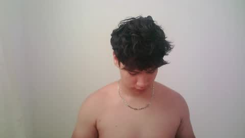 zeus_183 online show from May 2026 03:07:01 PM
