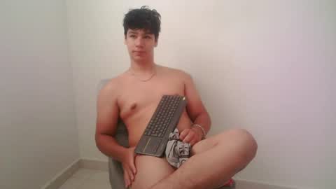 Snapshot of zeus_183 chatting on July 2026 12:18:02 PM zeus_183 online show from July 2026 12:18:02 PM