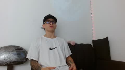zeus online show from May 2026 04:48:01 PM