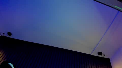 zeus online show from February 2025 06:54:01 AM