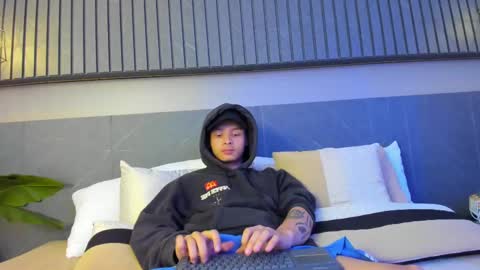 zeus online show from February 2025 03:53:01 AM