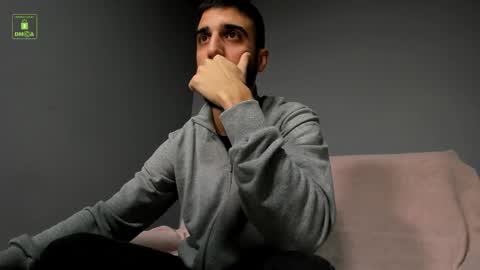 ZEYN online show from October 2025 05:08:02 AM