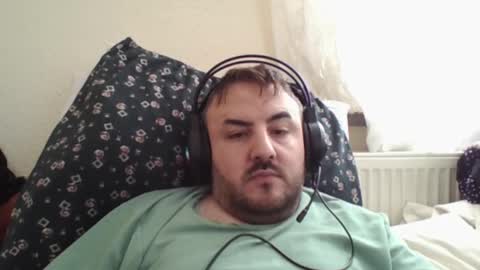 Snapshot of zh1nasah chatting on April 2026 06:19:01 AM zH1NaSaH online show from April 2026 06:19:01 AM