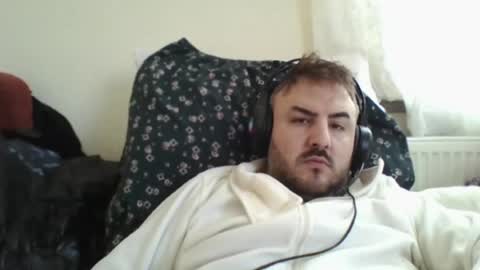 Snapshot of zh1nasah chatting on April 2026 06:25:01 AM zH1NaSaH online show from April 2026 06:25:01 AM