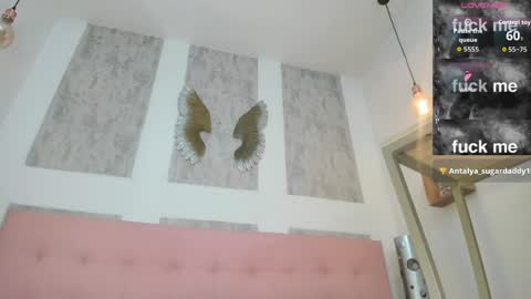 ZHAMIRA  ANDRES online show from April 2026 09:49:02 PM